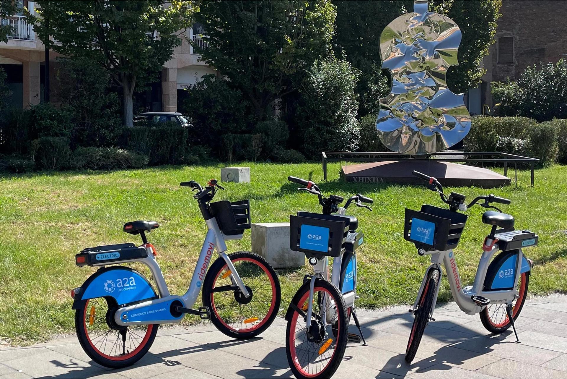 Al lavoro in bici elettrica: a Cremona arriva il bike-sharing di A2A (violino)